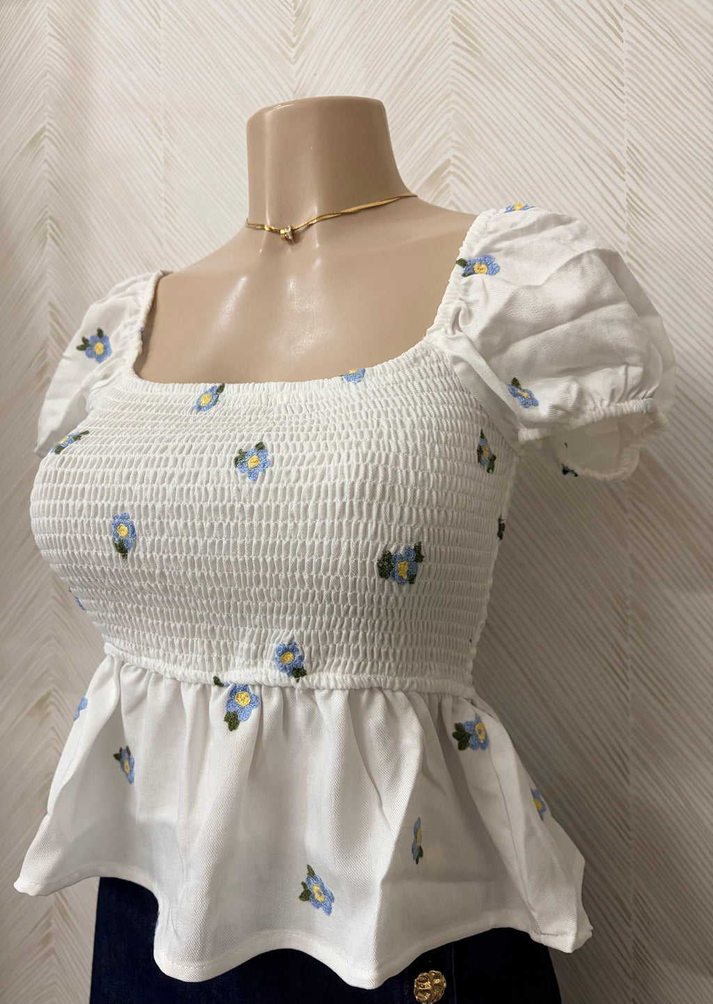 White Floral Puff Sleeve Ruffled Top