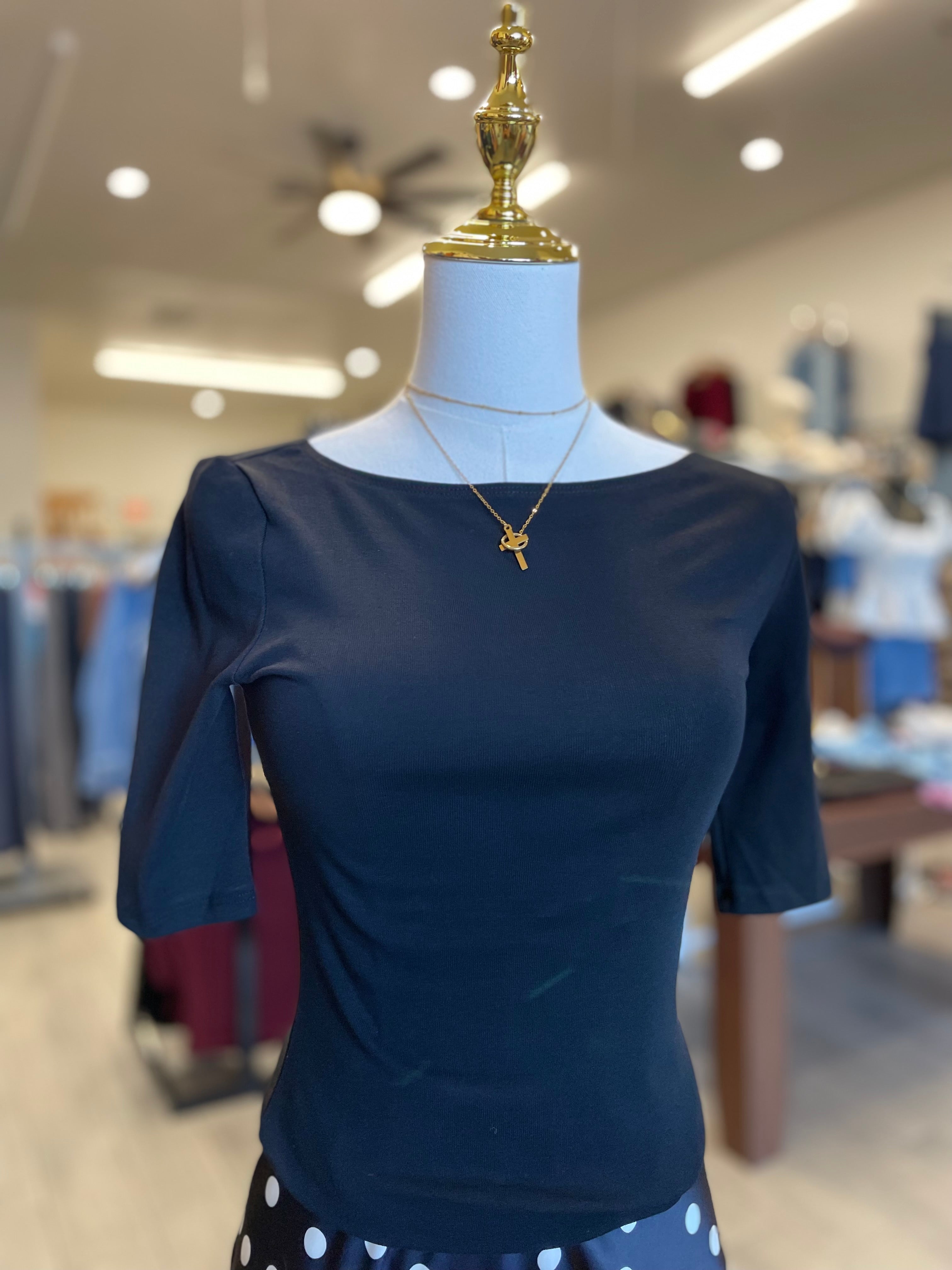 Black 1/2 Sleeve Boat Neck Top