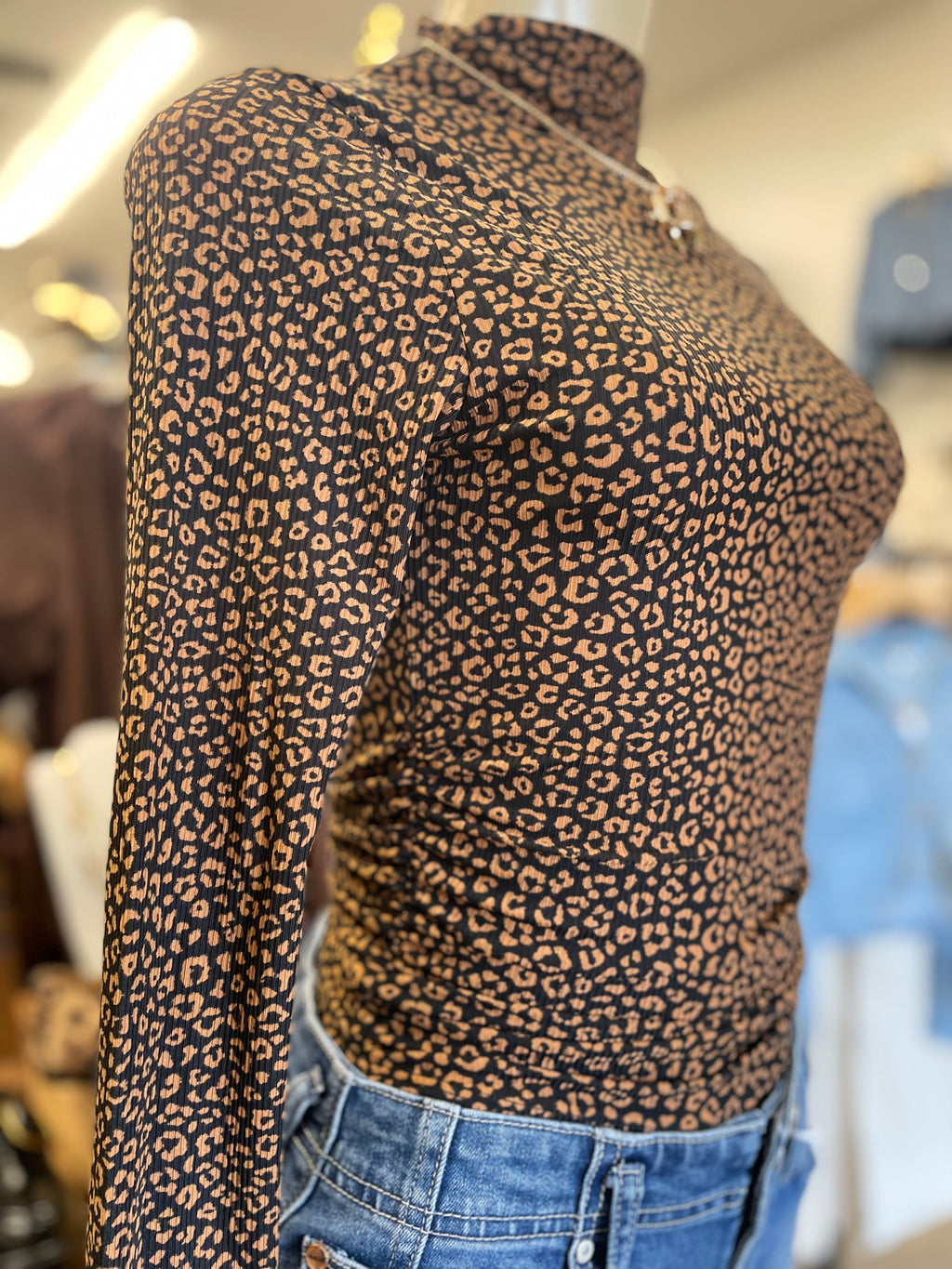 Blk/Khaki Animal print Turtle neck