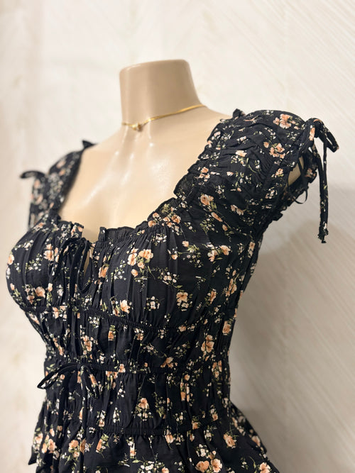 Black floral waist Ruffled Top