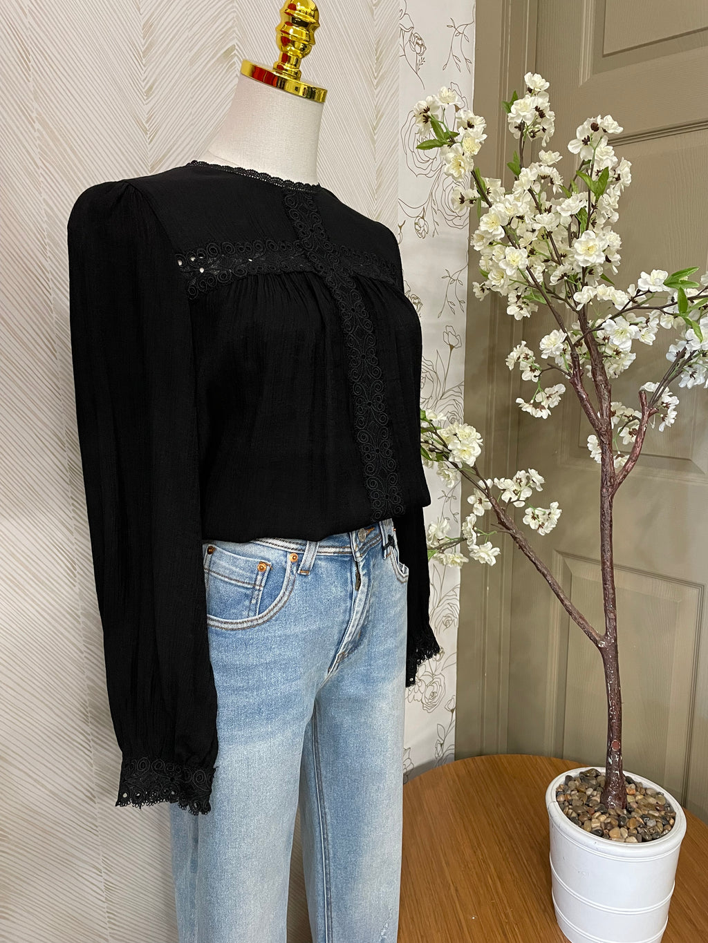 Lace detail round neck long sleeve blouse
