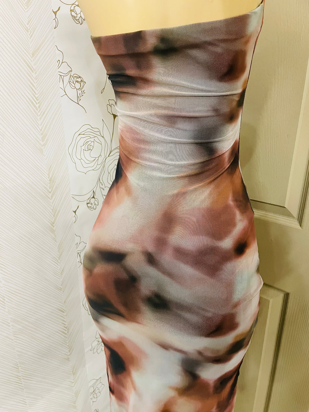 Printed mesh strapless midi dress