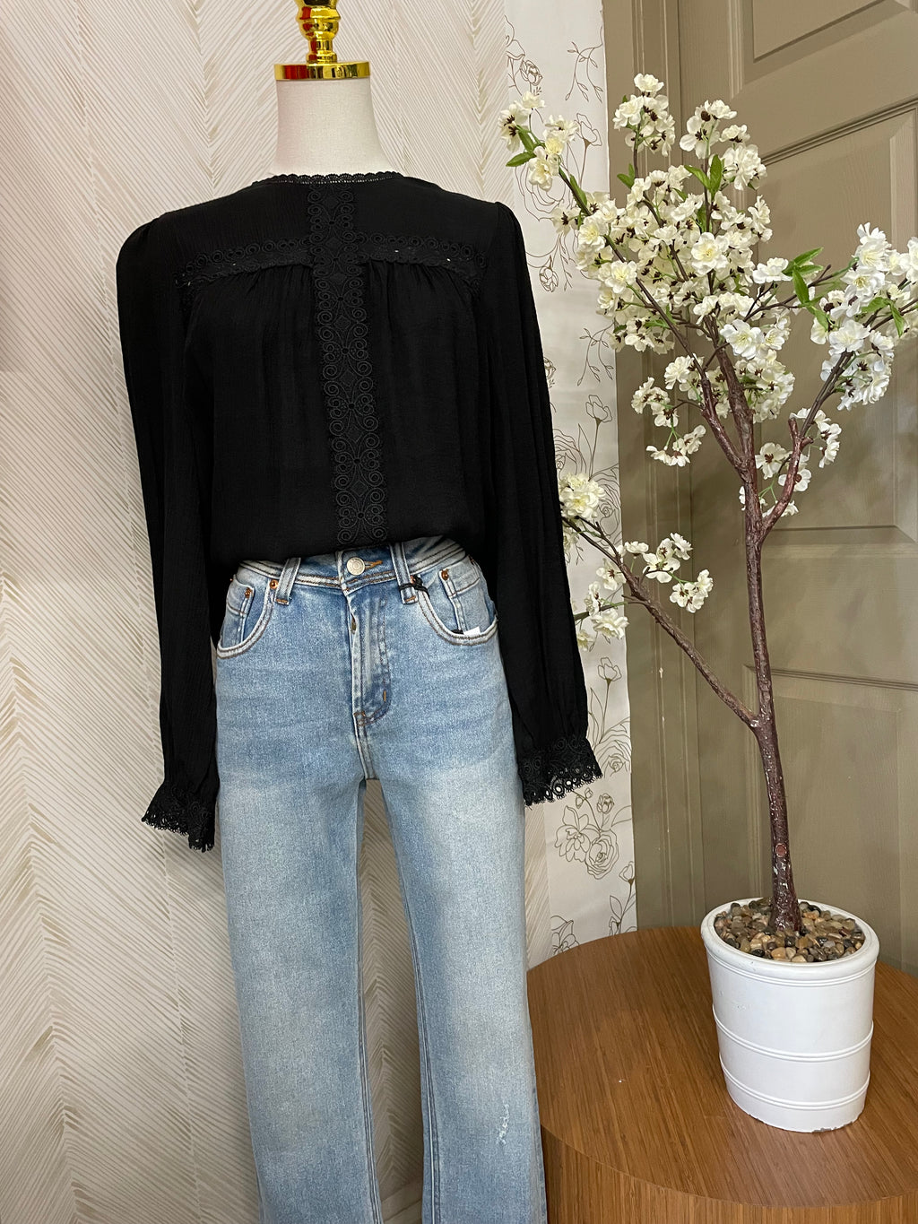 Lace detail round neck long sleeve blouse
