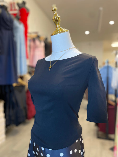 Black 1/2 Sleeve Boat Neck Top