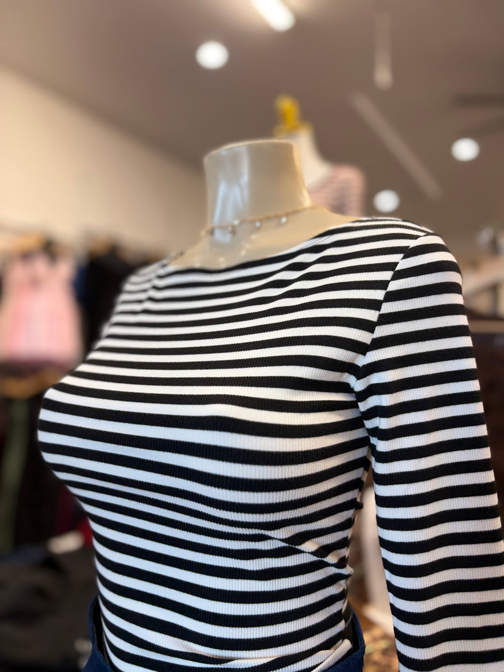 Blk/Crm Stripe long sleeve rib top