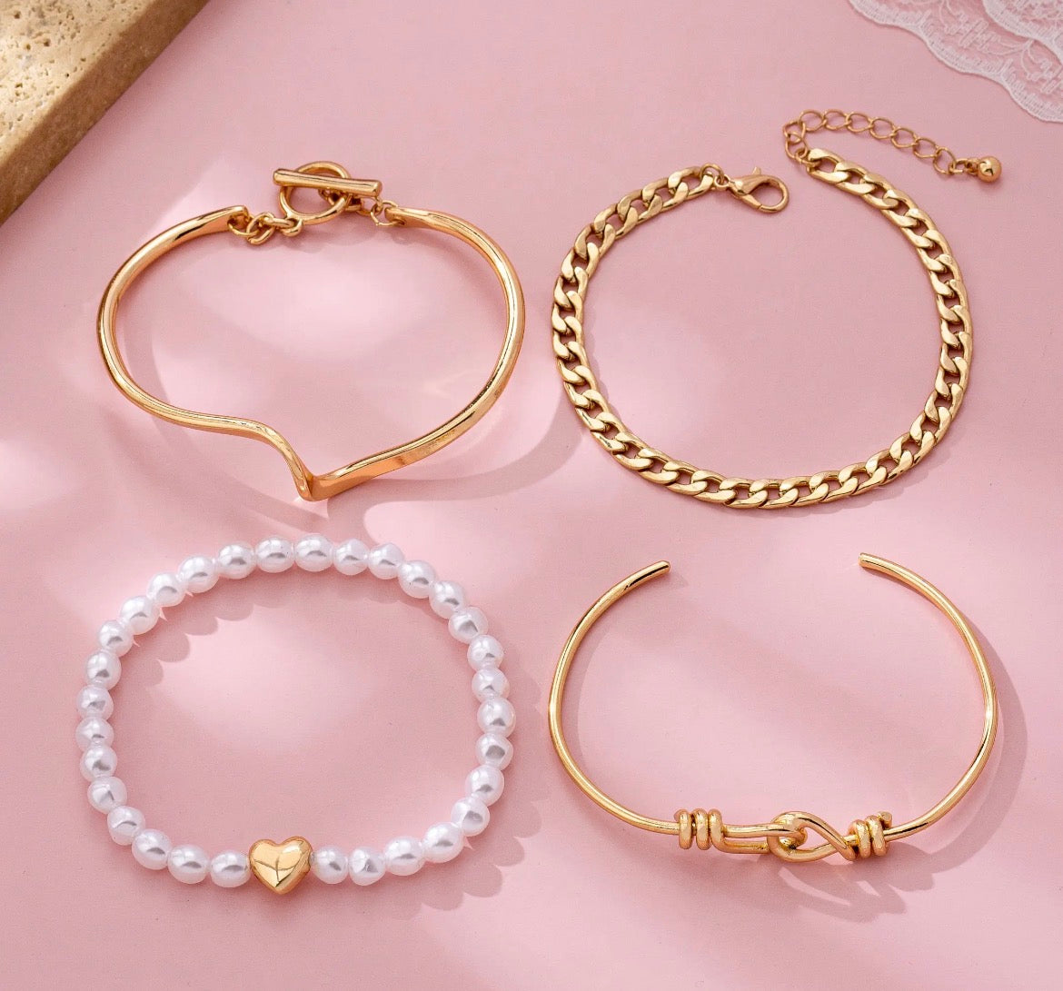 Gold pearl bracelet set