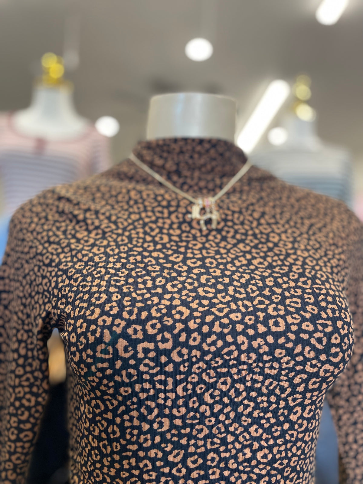 Blk/Khaki Animal print Turtle neck
