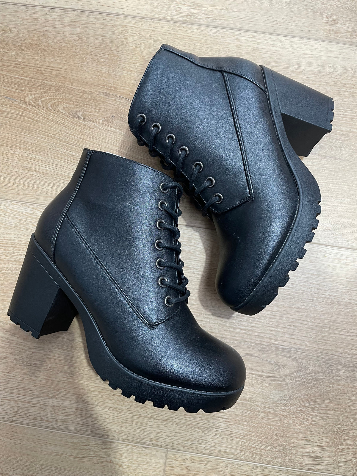 Sayana thick heel bootie
