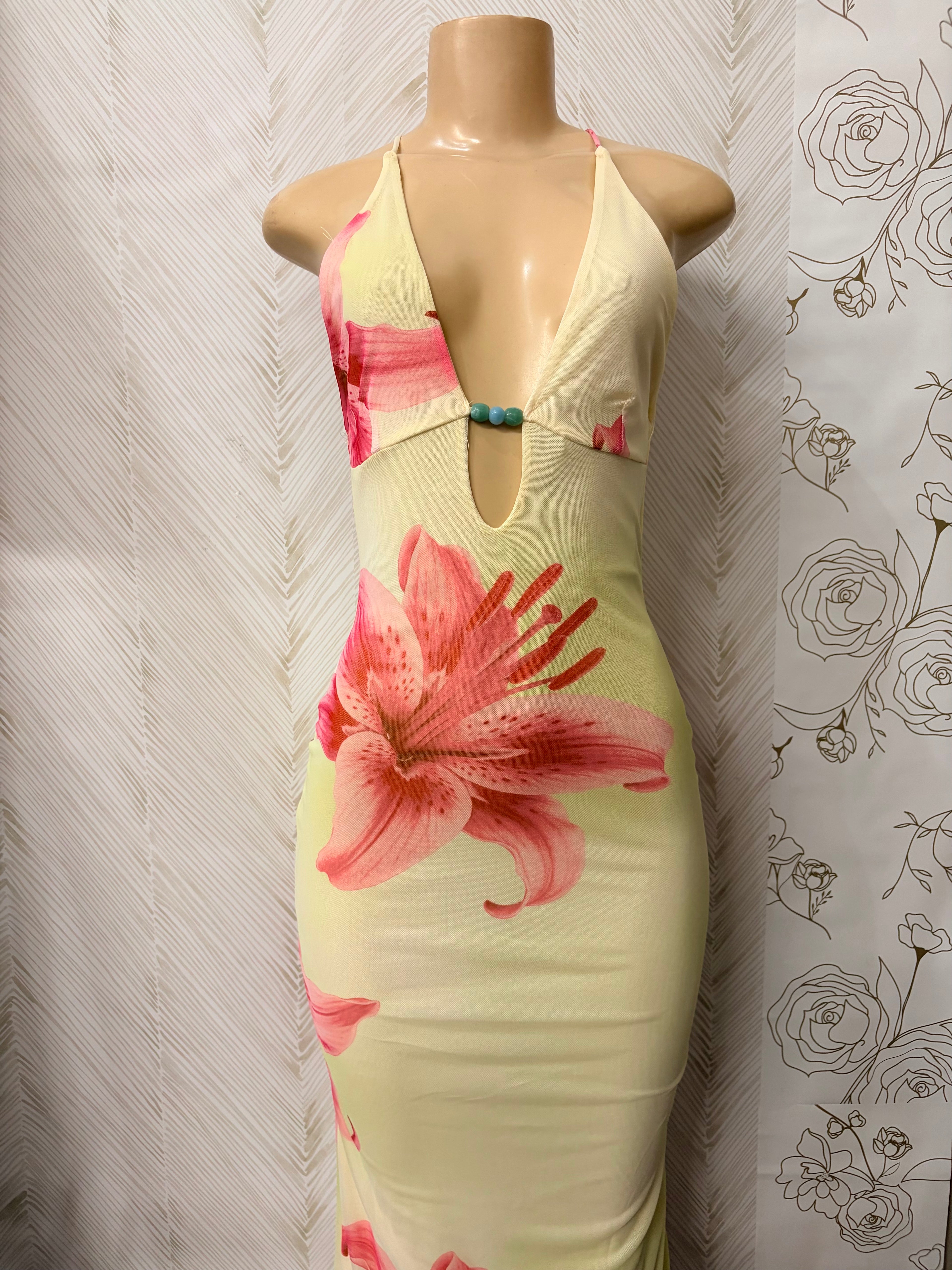 Yellow Lily Detail Maxi Dress