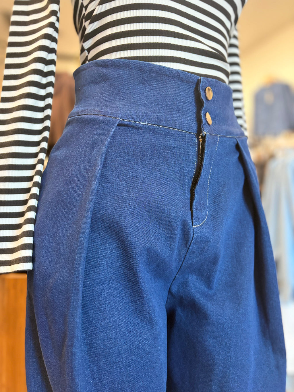 Balloon Dark Denim Pants
