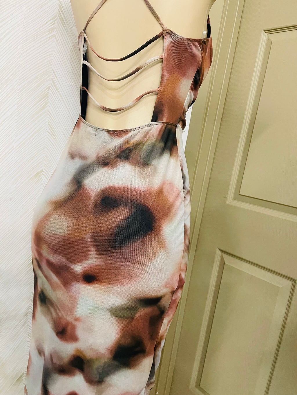 Printed mesh bar back midi dress
