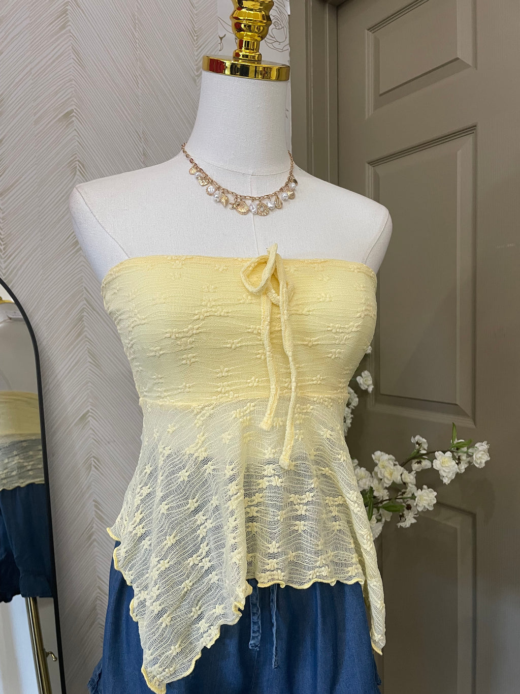 Strapless tube fly-away lace top