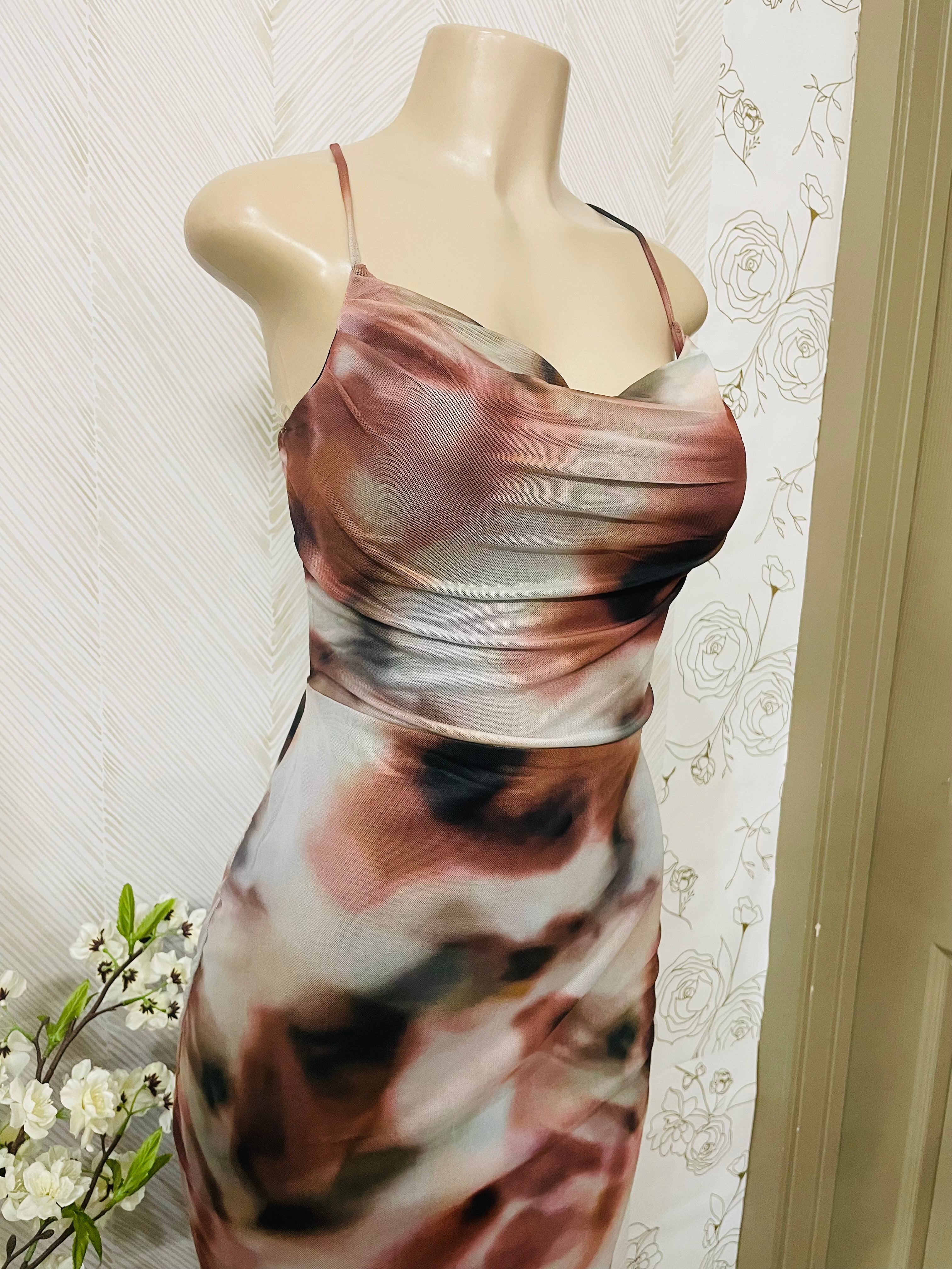 Printed mesh bar back midi dress