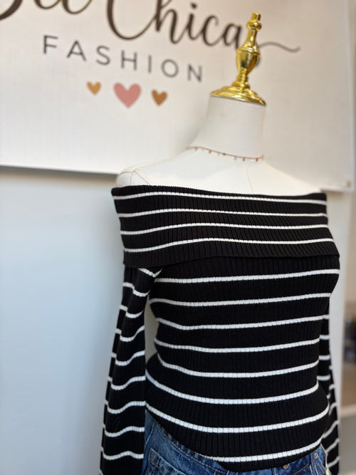 Blk/Ivory Off Shoulder Sweater Top