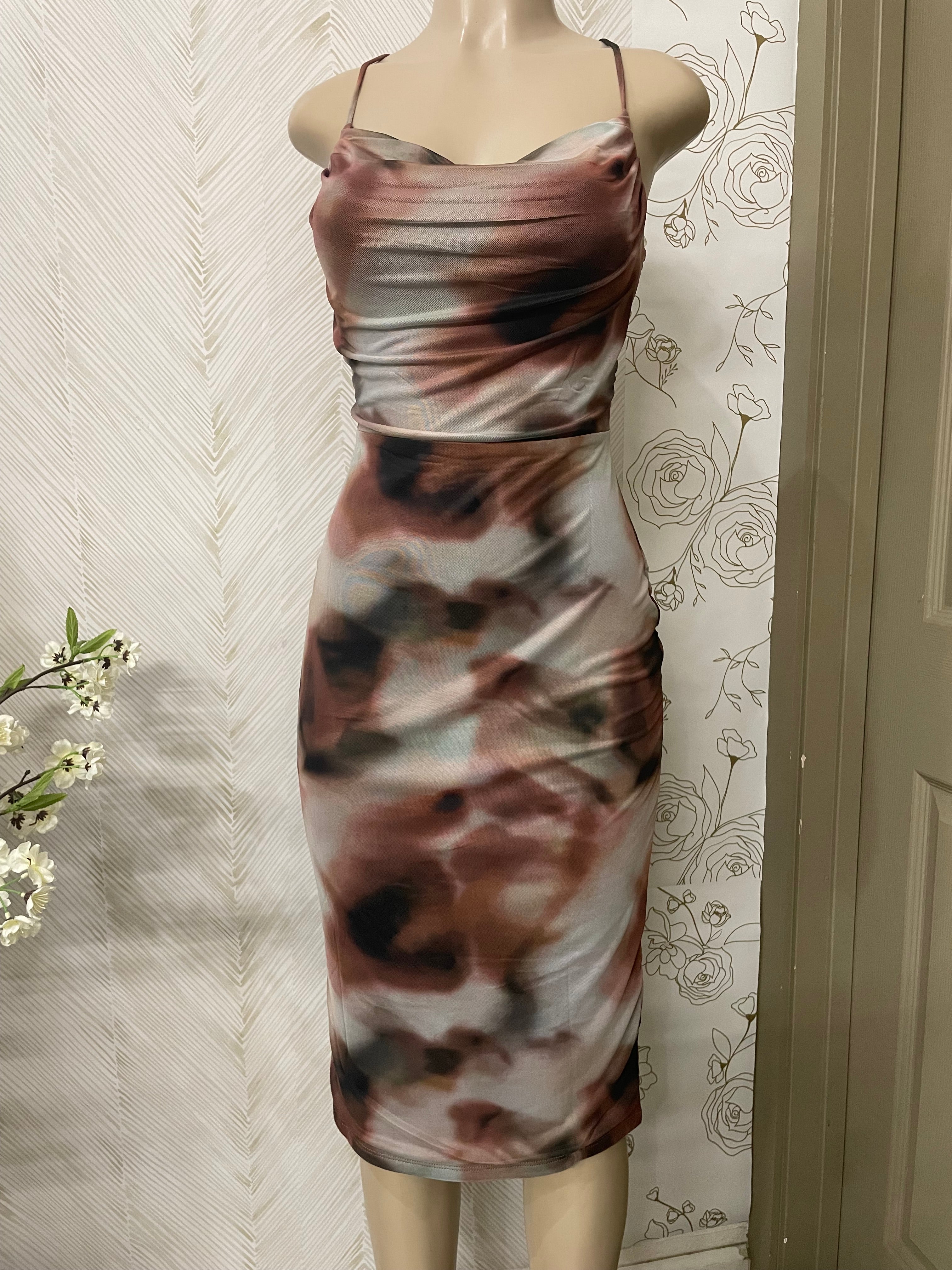 Printed mesh bar back midi dress