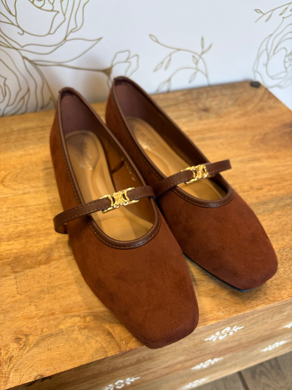 Suede mocha brown flats