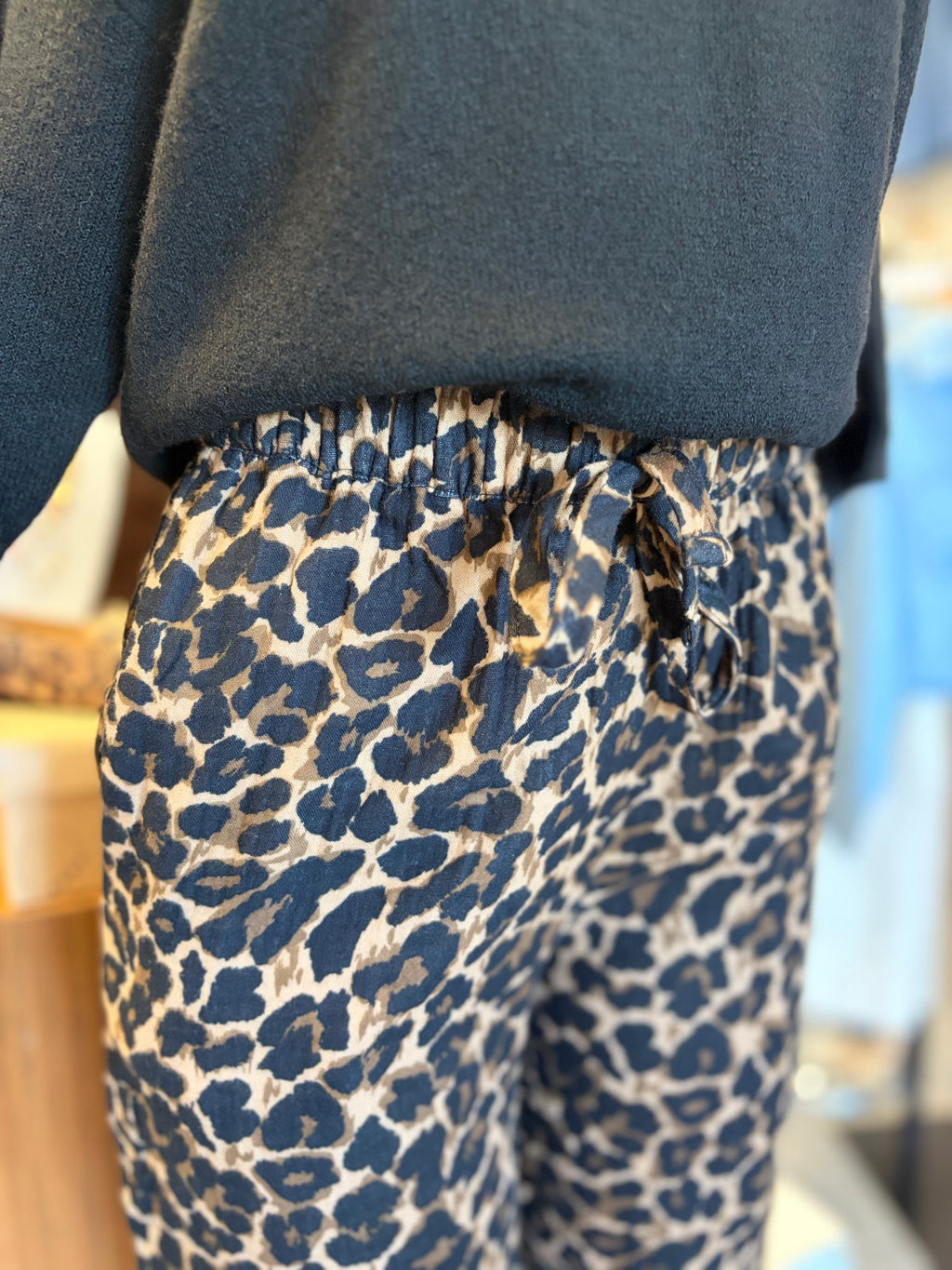 Elastic Waist leopard printed pants