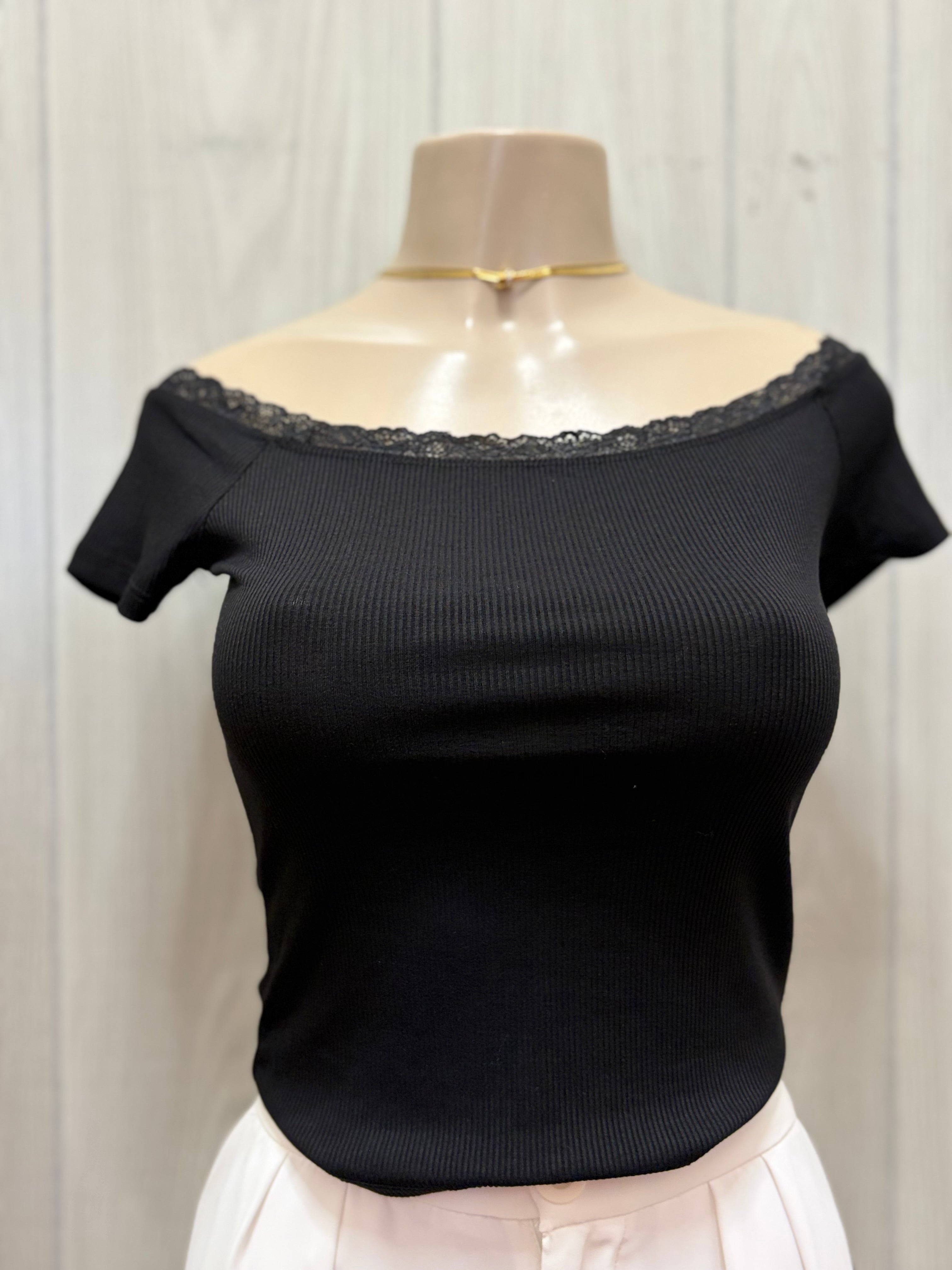 Blk Off Shoulder Lace detail Top