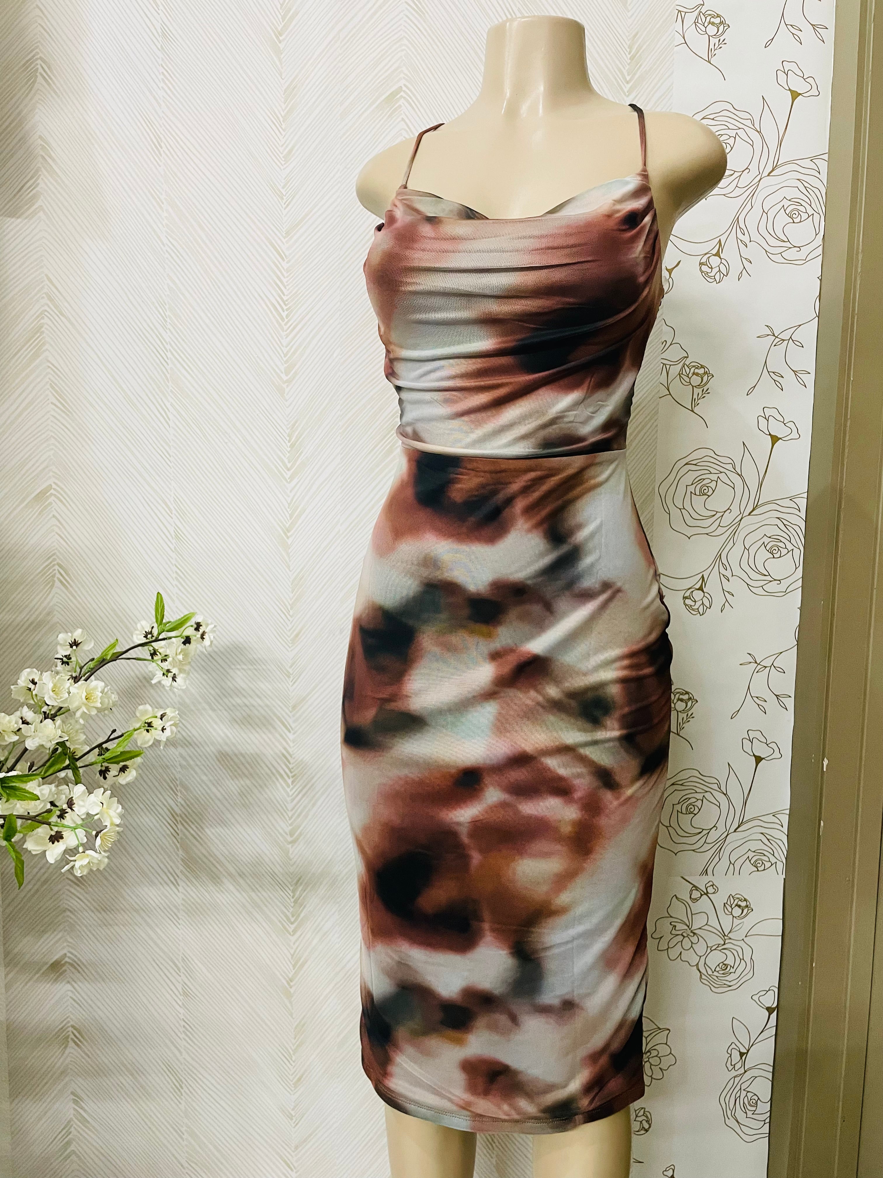 Printed mesh bar back midi dress
