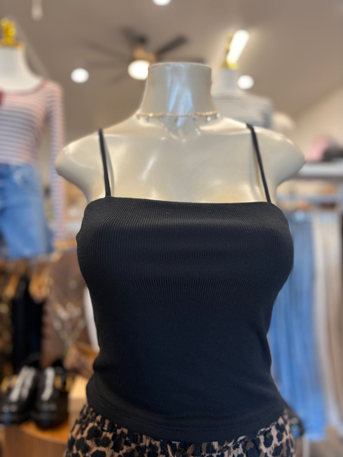Blk Straight Neck Cami Top