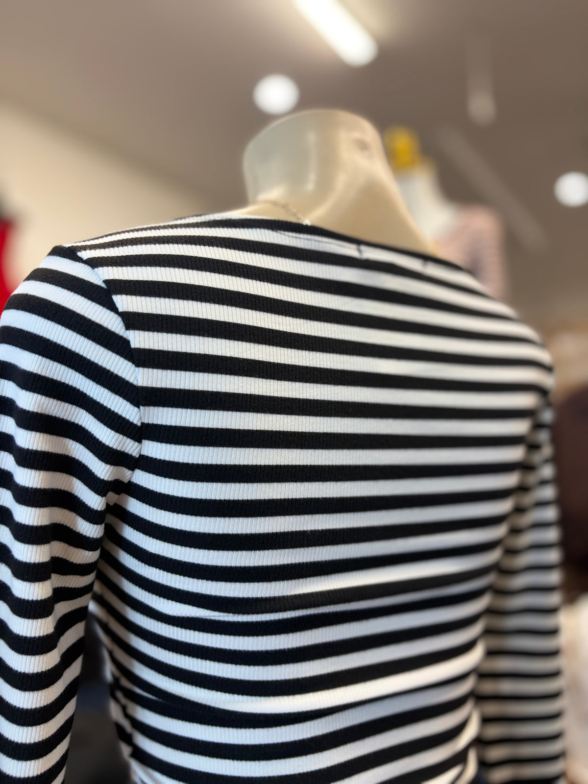 Blk/Crm Stripe long sleeve rib top