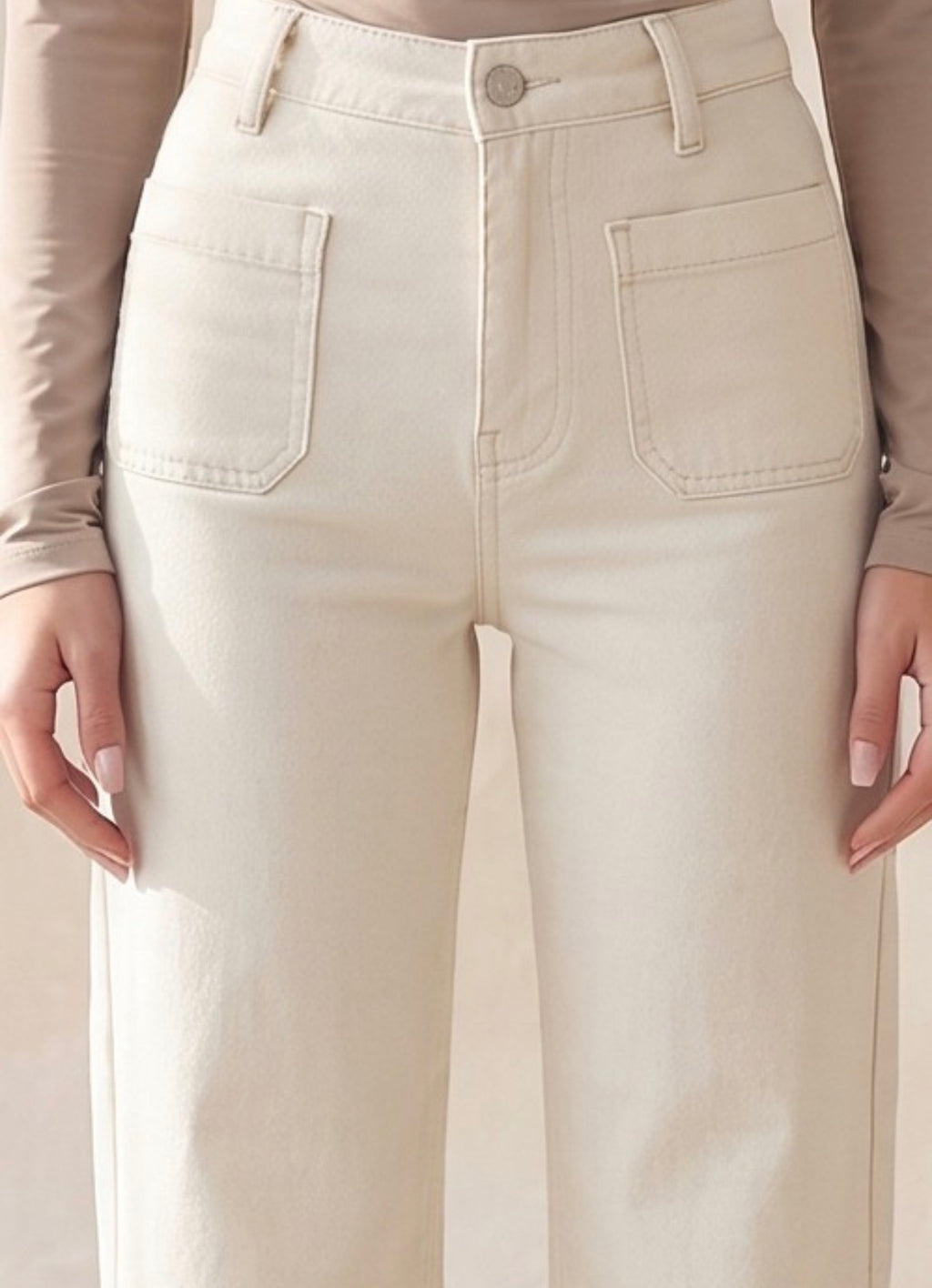 Front pocket wide leg jeans